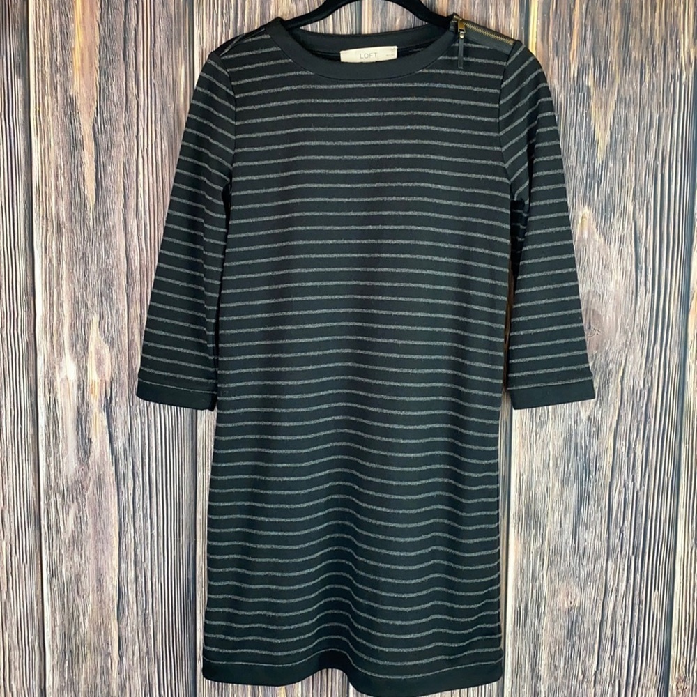 Loft Black & Grey Striped Dress W/ Zipper Detail & 3/4” Sleeves (XSP)